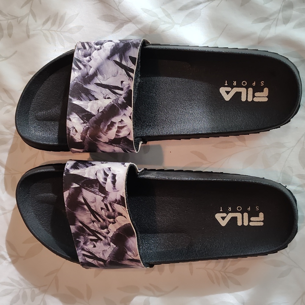 Fila Sport women's slide sandals, size 8, black gray white camo.